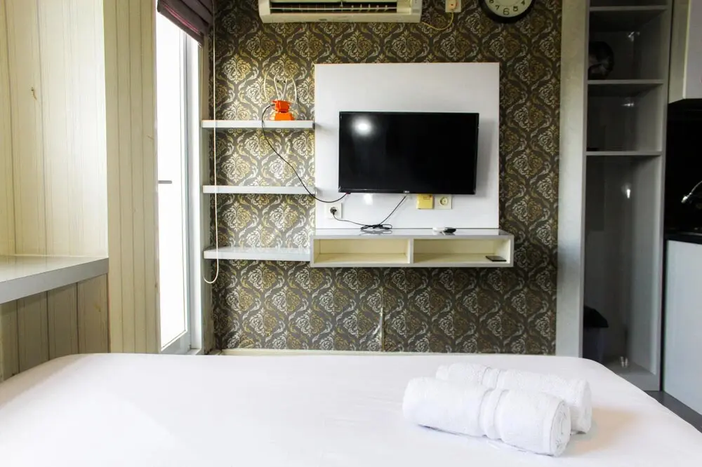 Южный Тангеранг: Minimalist and Cozy Studio Bintaro Icon Apartment