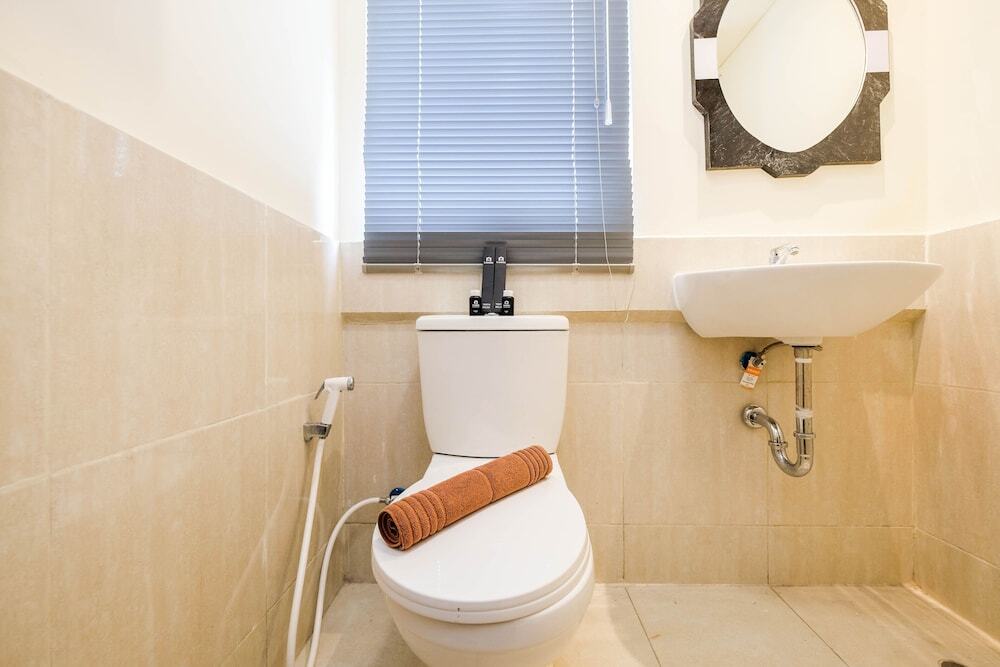 Сибату: New Furnished and Comfy 2BR at Meikarta Apartment