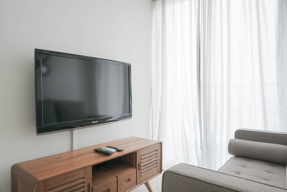 Джакарта: Comfort and Simply 1BR at Sedayu City Suites Apartment