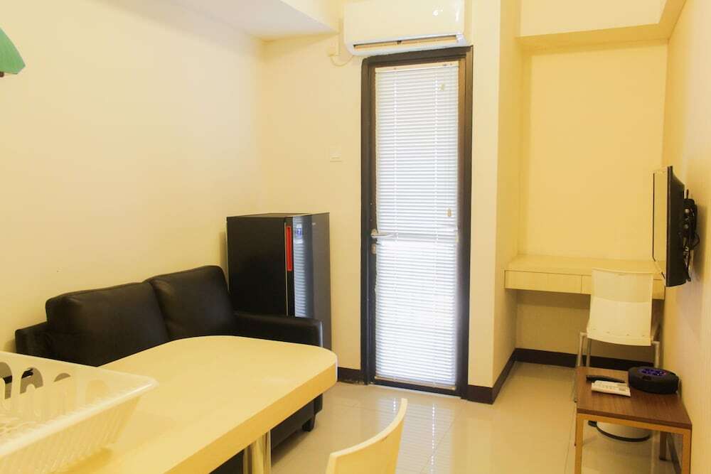 Тангеранг: Cozy 2BR at 19 Avenue Apartment