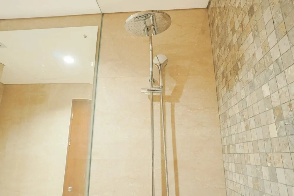 Джакарта: Stylish 1BR Apartment at Veranda Residence @ Puri