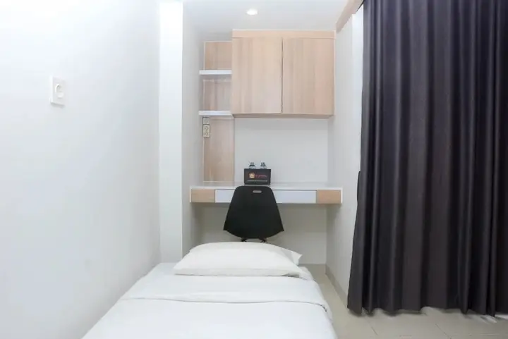 Депок: Comfortable Studio at Dave Apartment