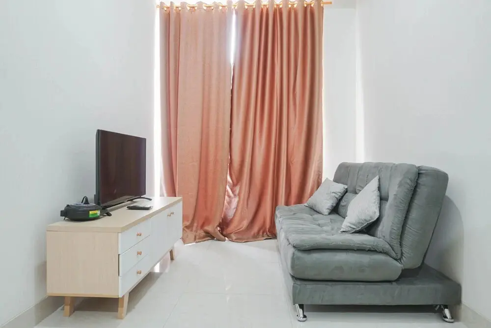 Джакарта: Comfy 1BR Sedayu City Suites Apartment