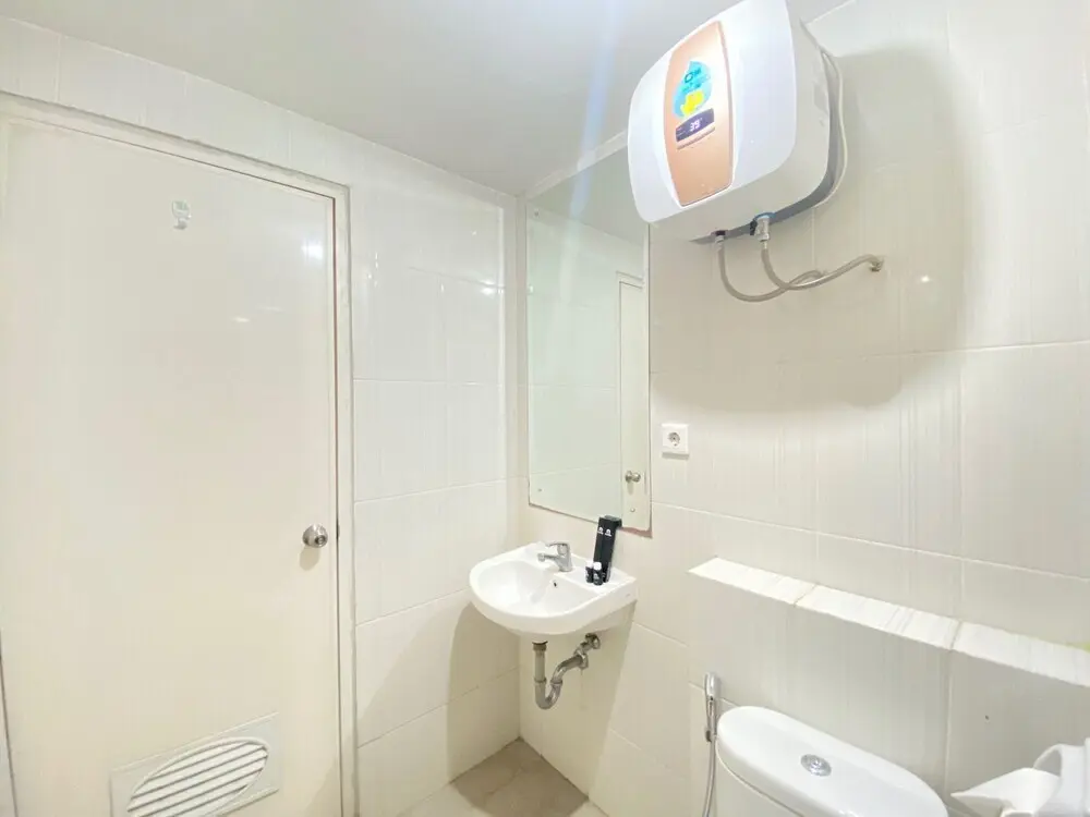 Бандунг: Cozy 2BR Apartment at Newton Residence
