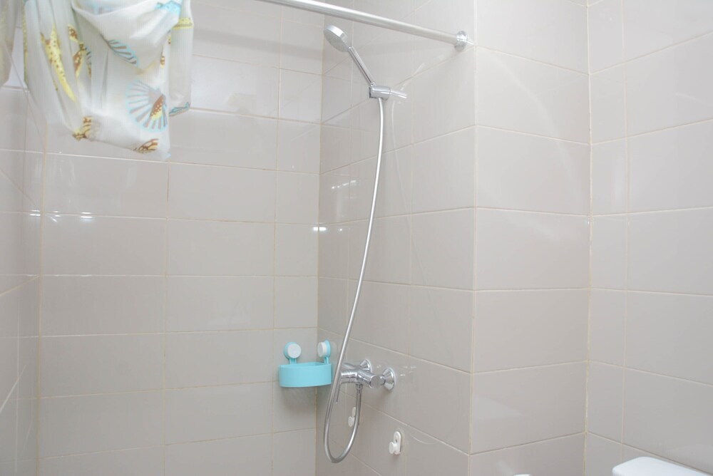 Джакарта: Spacious and Modern 2BR Apartment at Springhill Terrace Residence