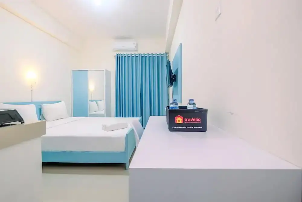 Богор: Cozy and Simply Studio at Bogorienze near The Jungle Apartment