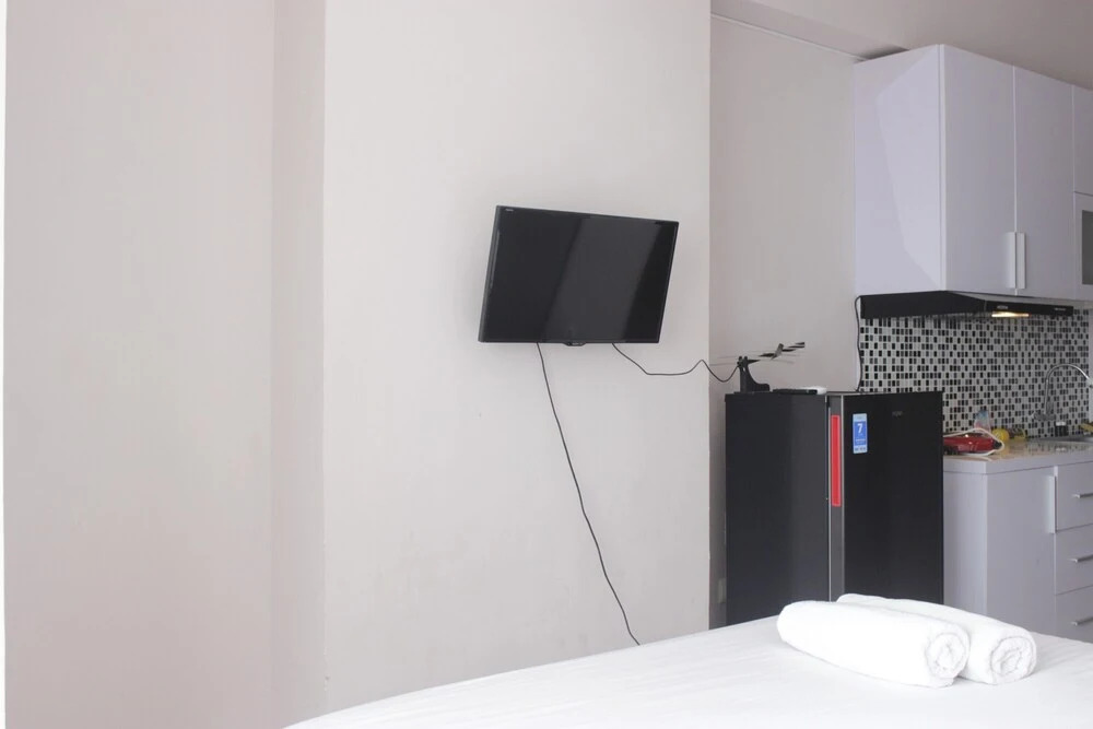 Сумеданг: Relaxing Studio Apartment Easton Park Residence Jatinangor with Mountain View