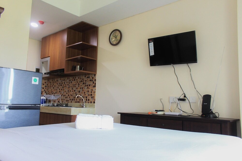 Legok: Comfy Stay Studio Apartment At B Residence