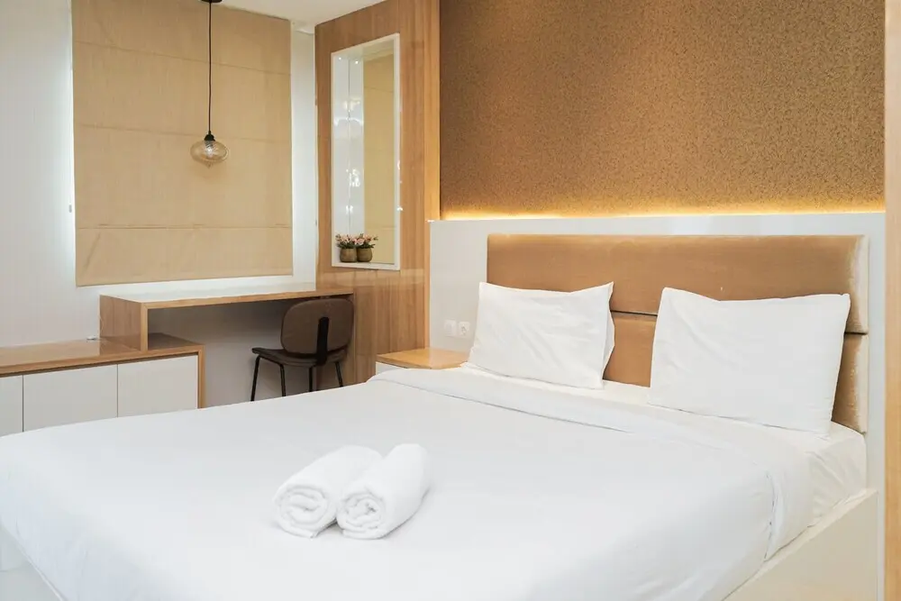 Южный Тангеранг: Comfy and Minimalist Studio Apartment at Tuscany Residences