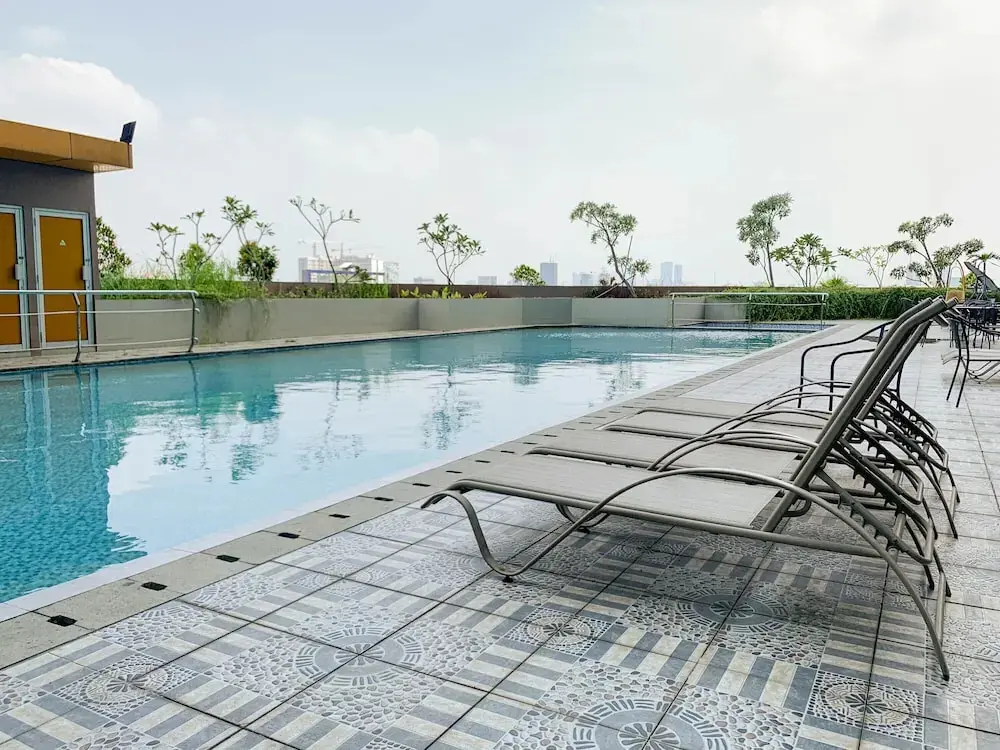 Джакарта: Fully Furnished with Comfortable Design 2BR Harco Mangga Besar Apartment