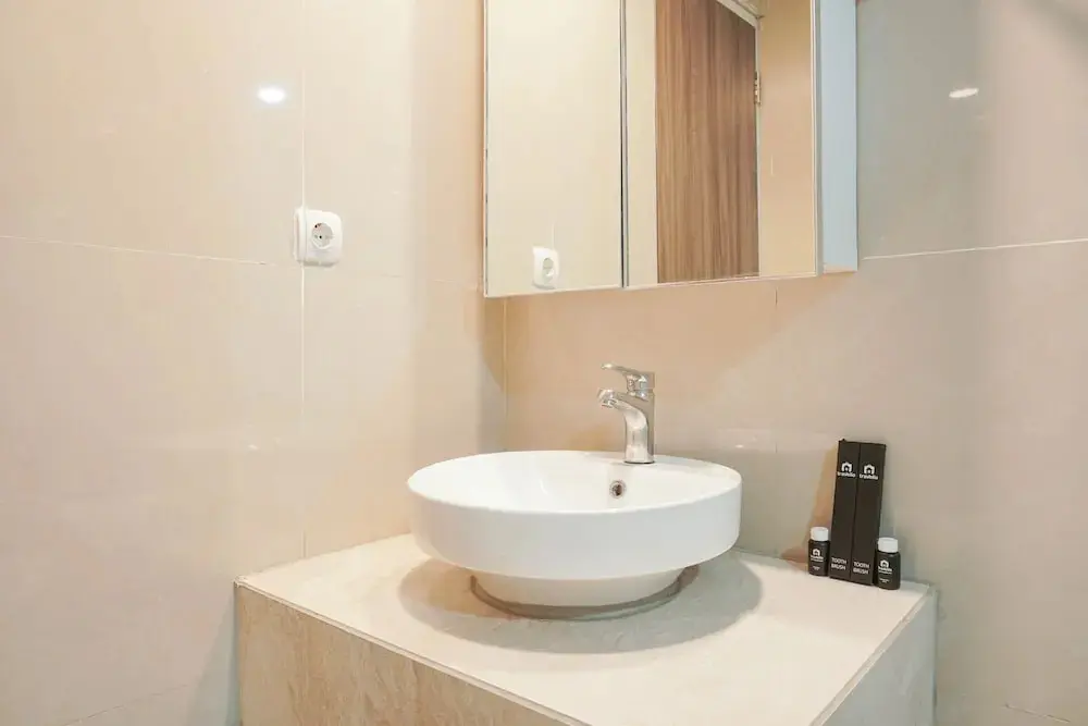 Джакарта: Fully Furnished with Comfortable Design 2BR Harco Mangga Besar Apartment