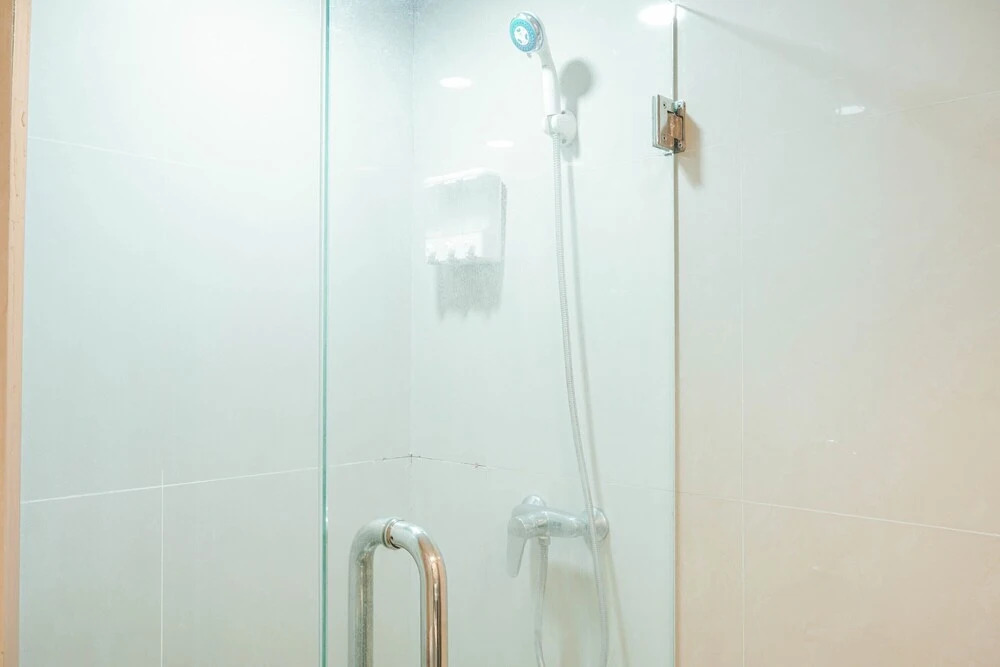 Джакарта: Fully Furnished with Comfortable Design 2BR Harco Mangga Besar Apartment