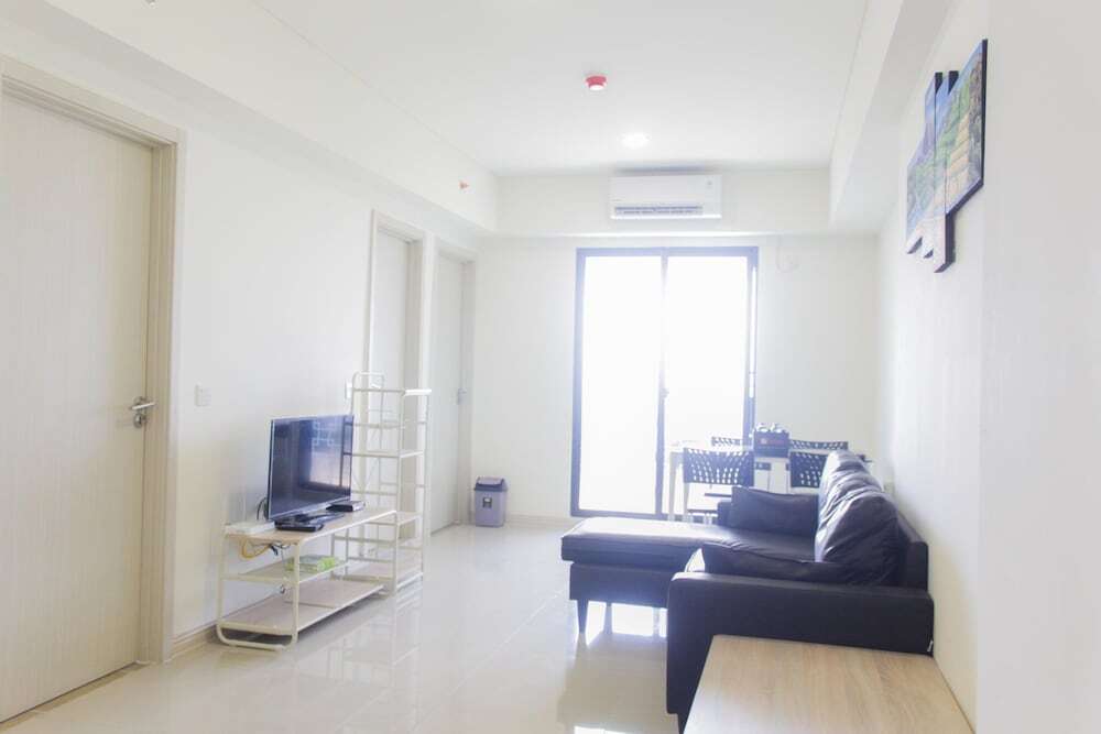 Сибату: Fully Furnished 2BR at Meikarta Apartment with Working Room