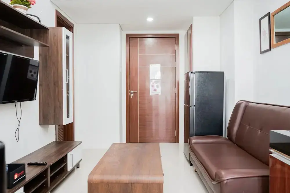 Джакарта: Comfort 2BR Apartment at Vittoria Residence