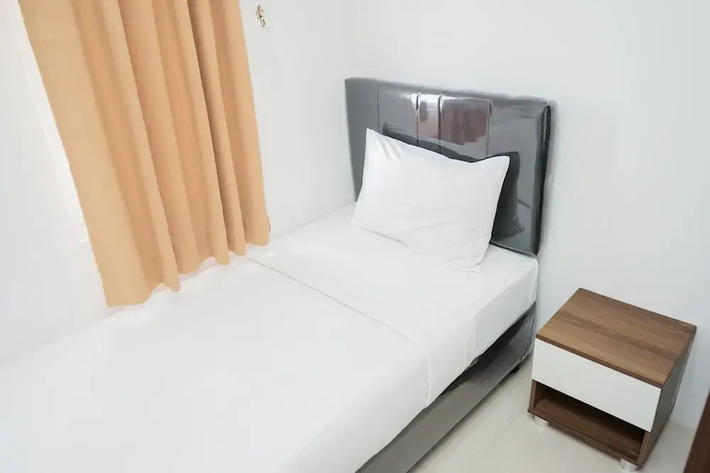 Джакарта: Comfort 2BR Apartment at Vittoria Residence