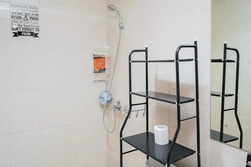 Джакарта: Comfort 2BR Apartment at Vittoria Residence