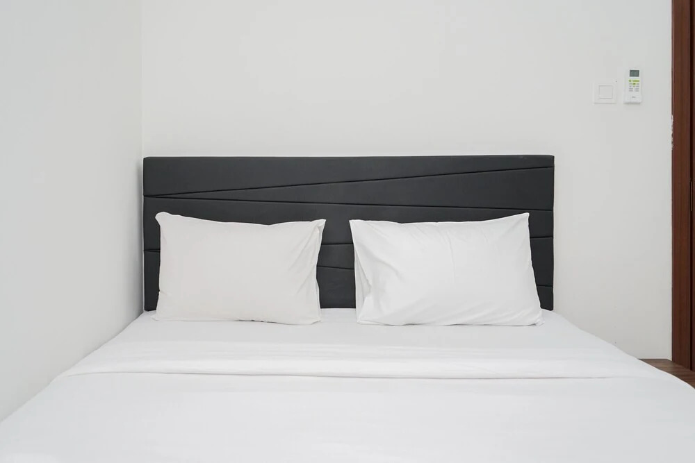 Джакарта: Comfort 2BR Apartment at Vittoria Residence
