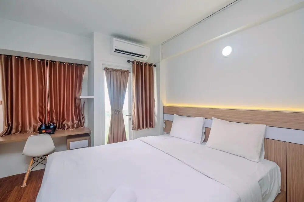 Караванг: Comfy and Homey Studio at Grand Sentraland Karawang Apartment