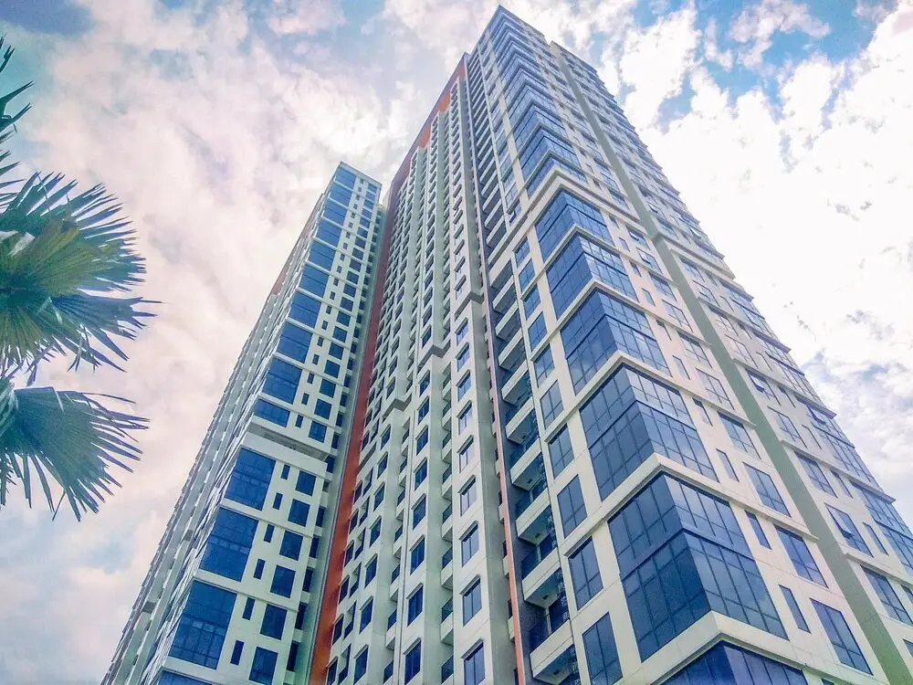 Comfy 1BR with City View at Permata Hijau Suites Apartment — фото 1