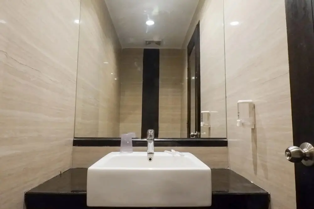 Сурабая: Luxurious and Relaxing 1BR Apartment at Prime Royal Residence