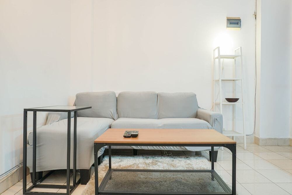 Джакарта: Elegant 1BR Permata Eksekutif Apartment