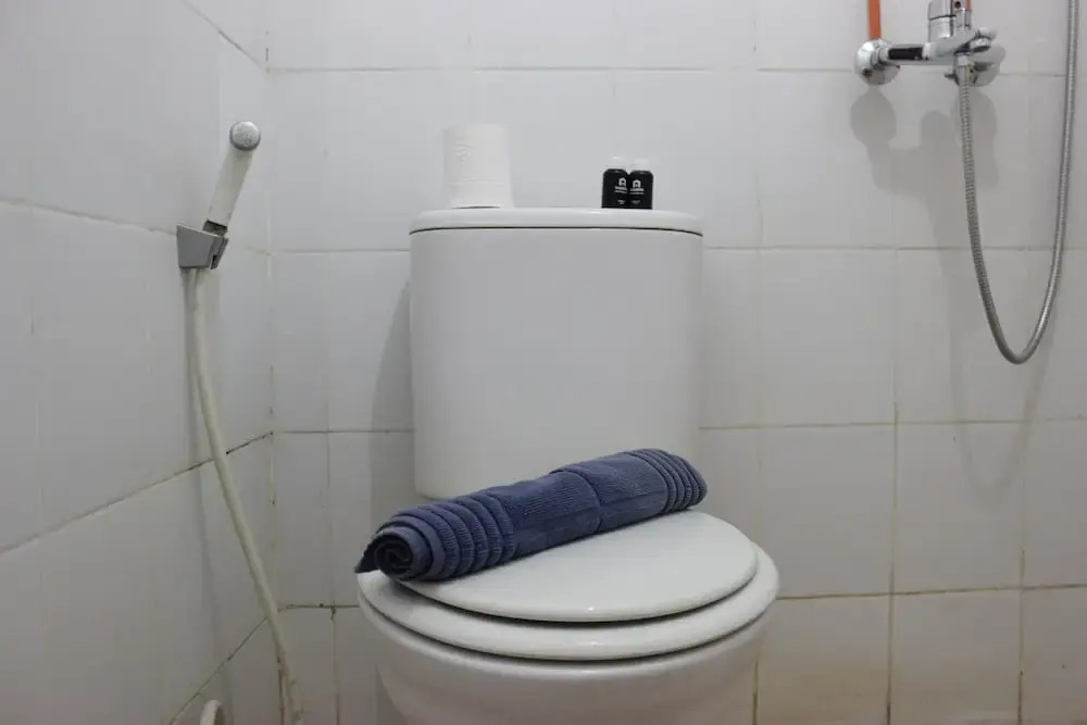 Бандунг: Restful 2BR Apartment at The Suites Metro