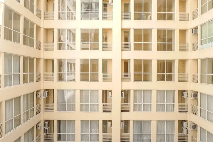 Сурабая: Classic Modern Studio Room (No Kitchen) at My Tower Apartment