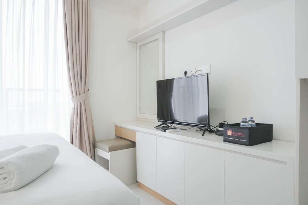 Джакарта: Cozy Stay Studio at Sedayu City Suites Apartment