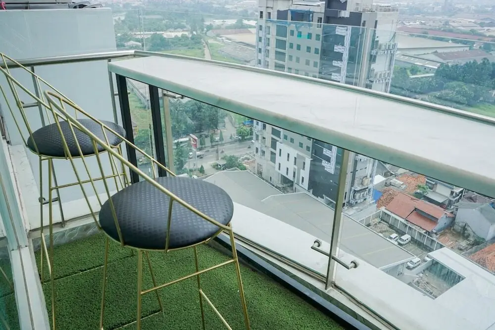 Тангеранг: Comfort and Modern Studio at Tree Park Cikokol Apartment