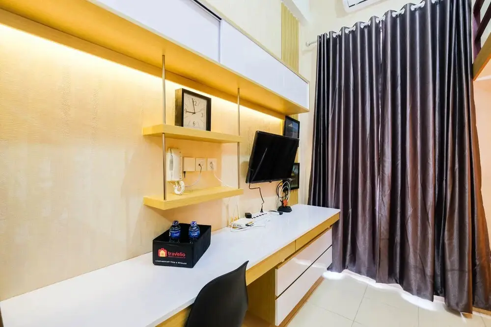 Депок: Fully Furnished Studio With Comfortable Design Dave Apartment