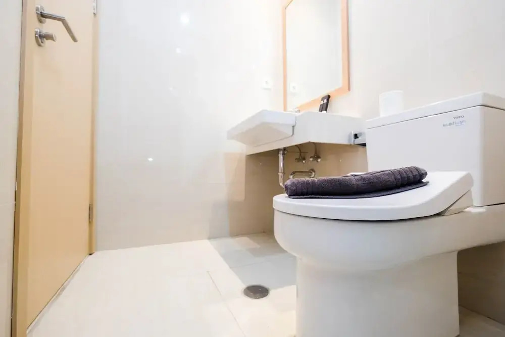 Джакарта: New Furnished And Homey Studio At Sedayu City Suites Apartment
