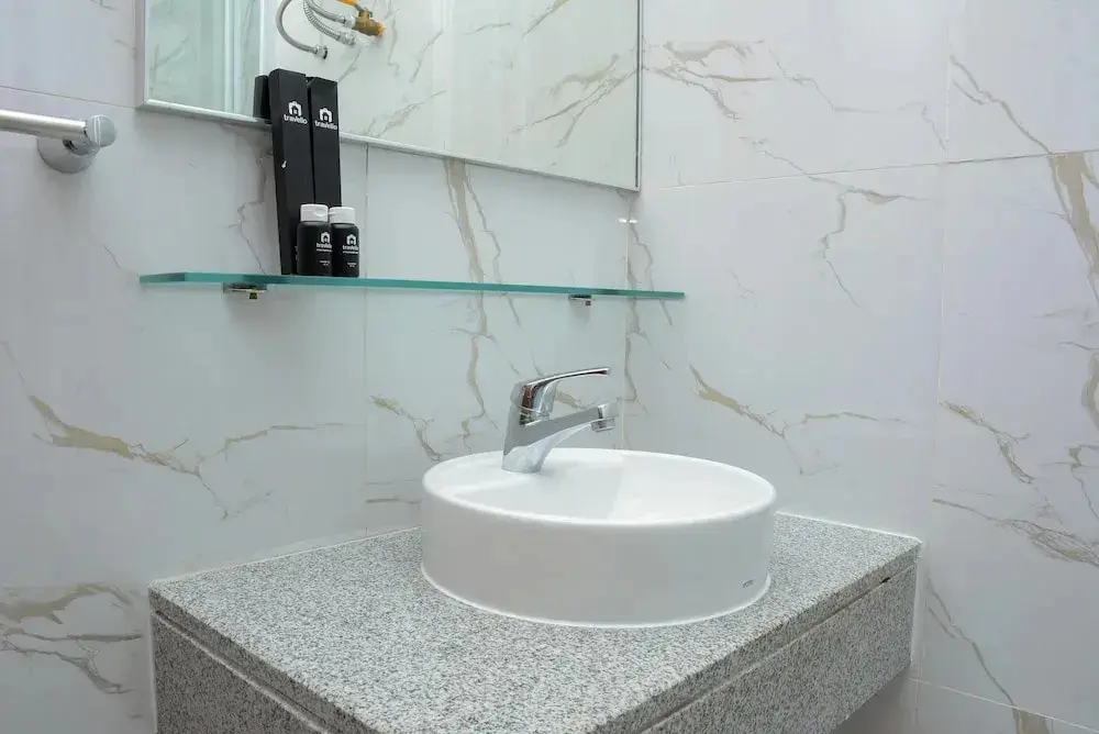 Бекаси: Cozy Living 1Br At Grand Kamala Lagoon Apartment