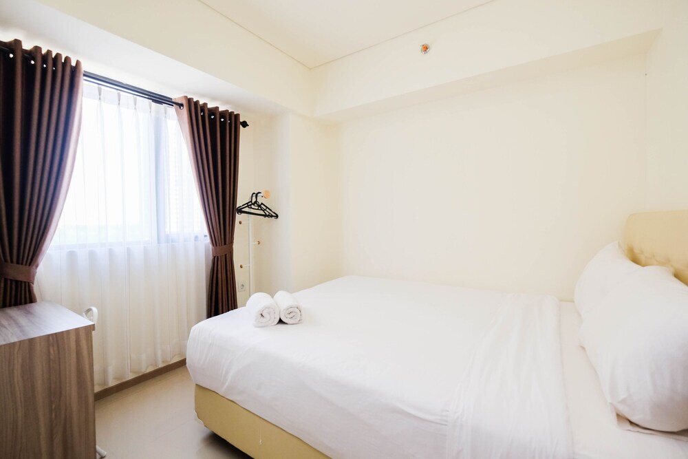 Сибату: Well Furnished 2Br At Meikarta Apartment