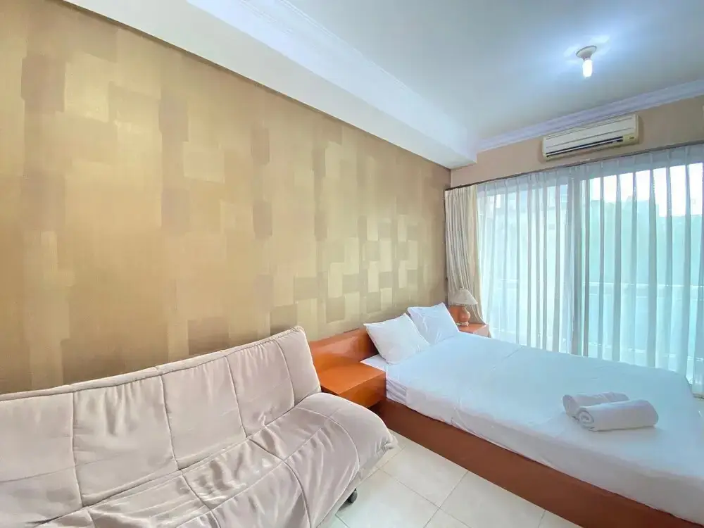 Бандунг: Well Appointed Studio Apartment At Galeri Ciumbuleuit 1