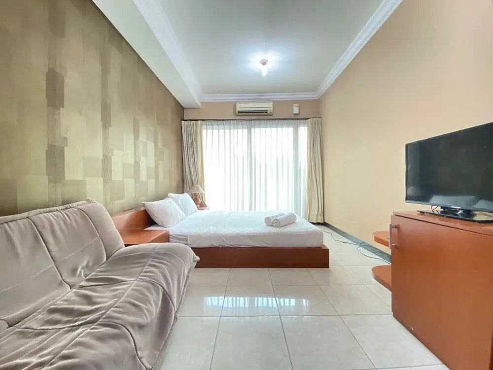 Бандунг: Well Appointed Studio Apartment At Galeri Ciumbuleuit 1