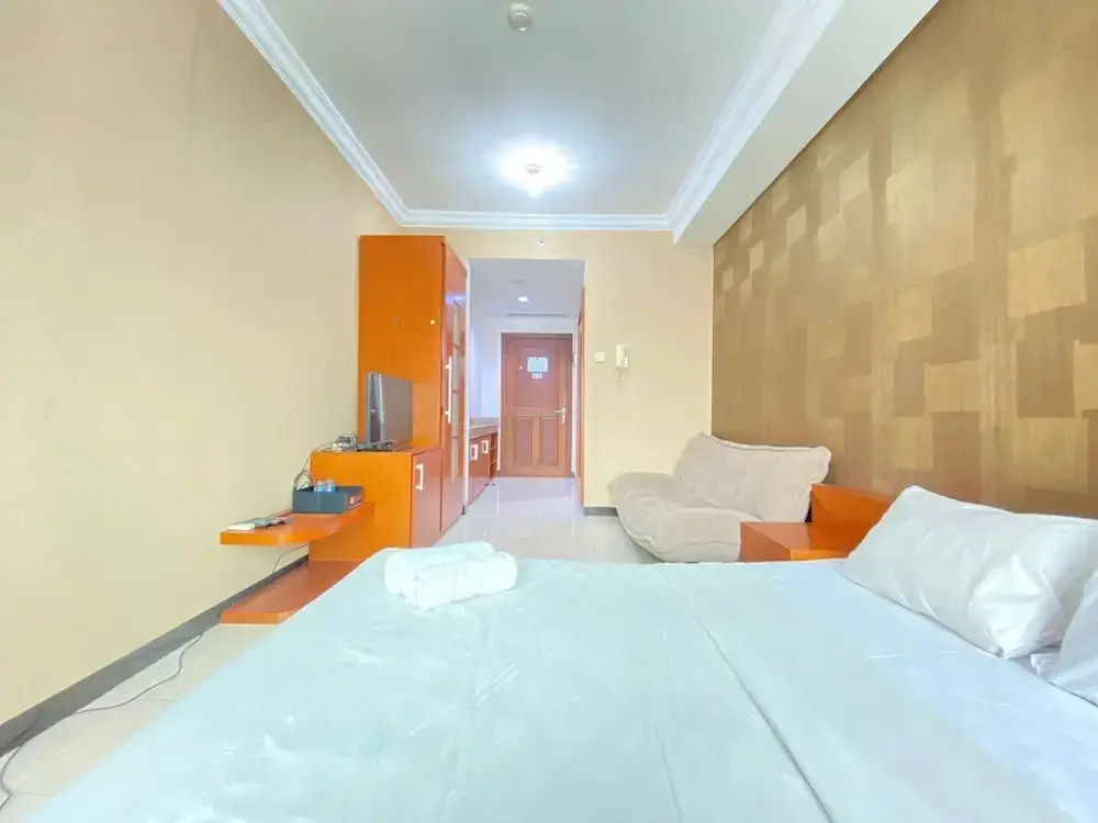 Бандунг: Well Appointed Studio Apartment At Galeri Ciumbuleuit 1