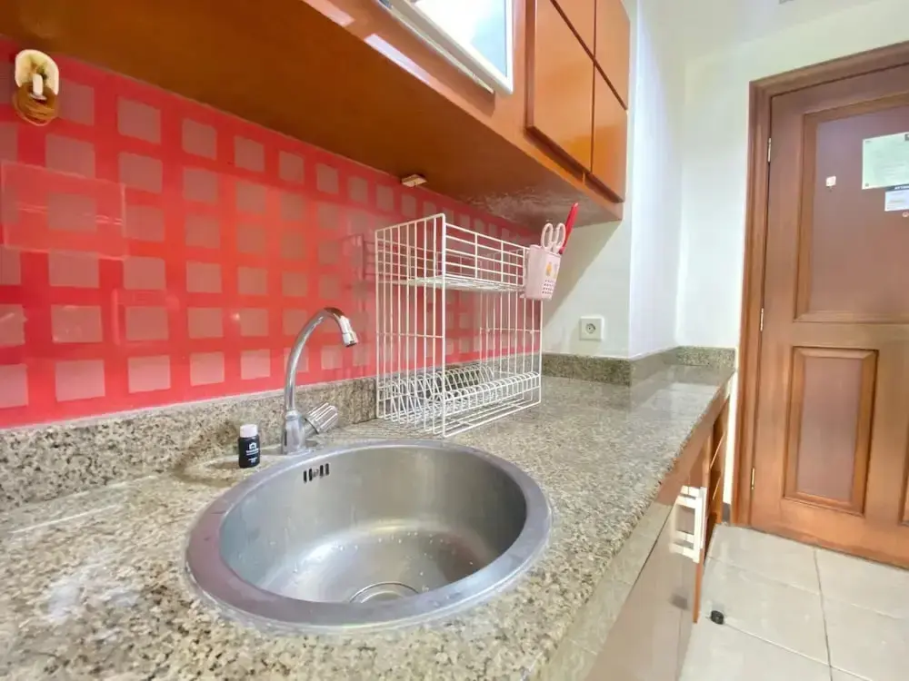 Бандунг: Well Appointed Studio Apartment At Galeri Ciumbuleuit 1