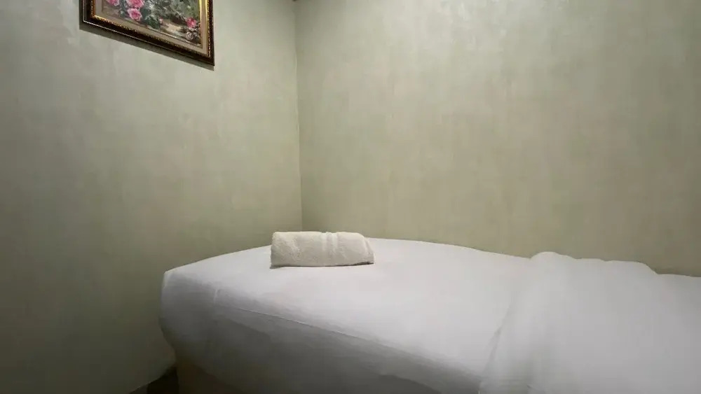 Бандунг: Comfortable And Simply Modern 2Br Apartment At The Jarrdin Cihampelas