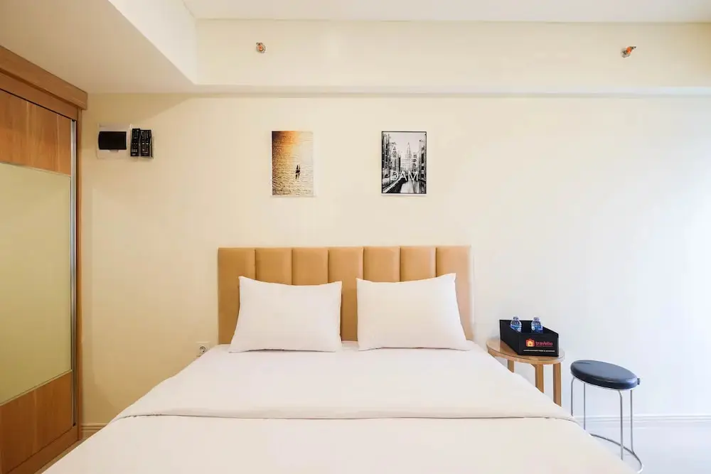 Сибату: Cozy Living And Comfortable Studio Room At Meikarta Apartment