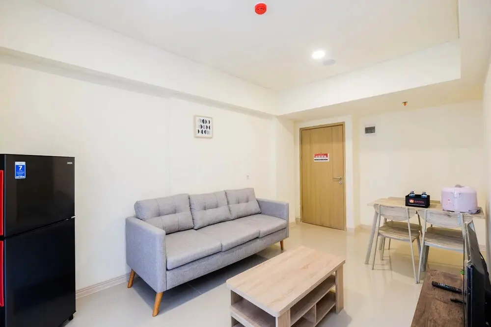 Сибату: Cozy 2Br At Meikarta Apartment
