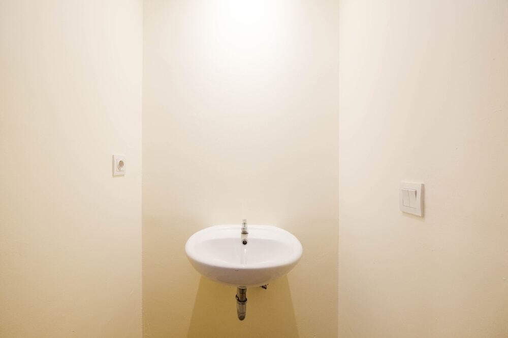 Сибату: Cozy 2Br At Meikarta Apartment