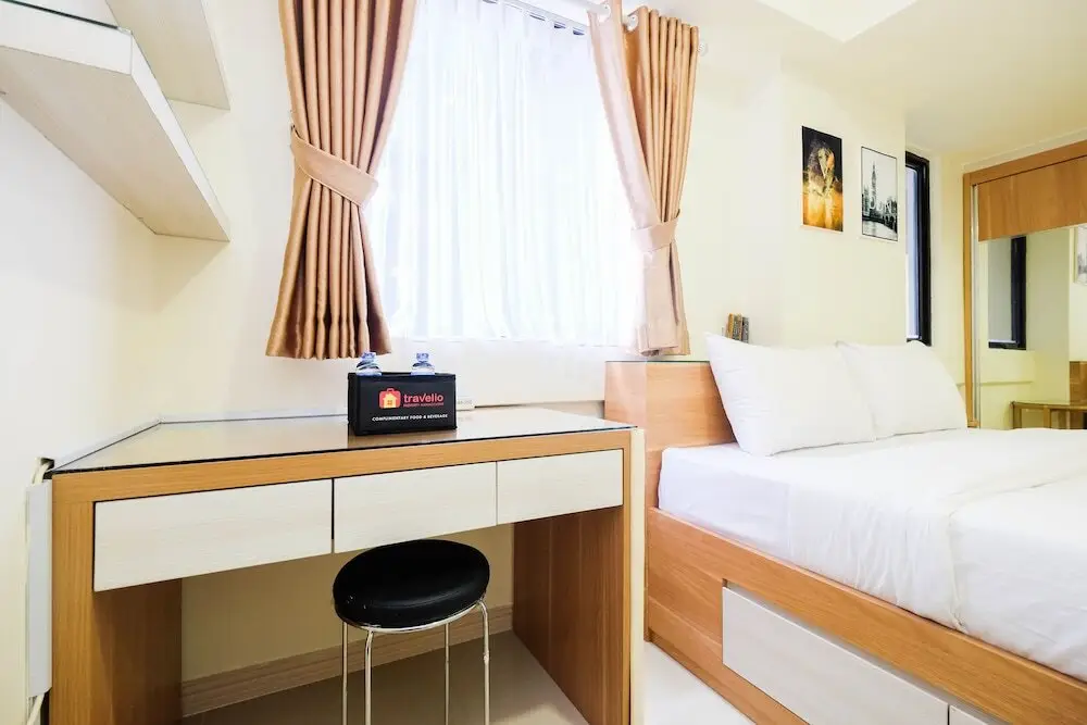 Сибату: Comfy And Homey Studio Room At Meikarta Apartment