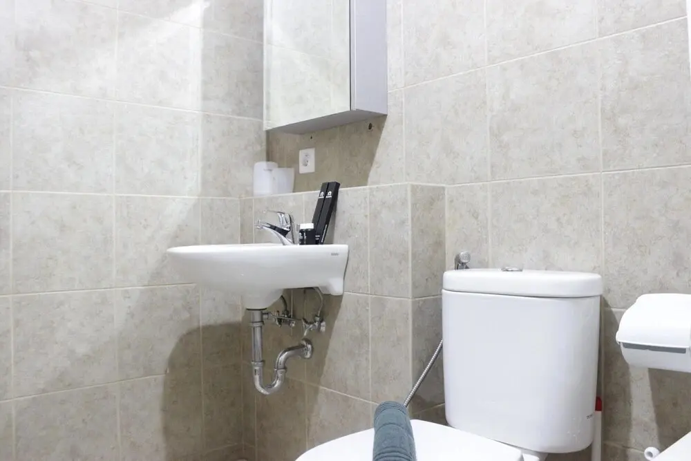 Сименьян: Deluxe & Cozy 1Br At Marbella Suites Dago Pakar Bandung Apartment
