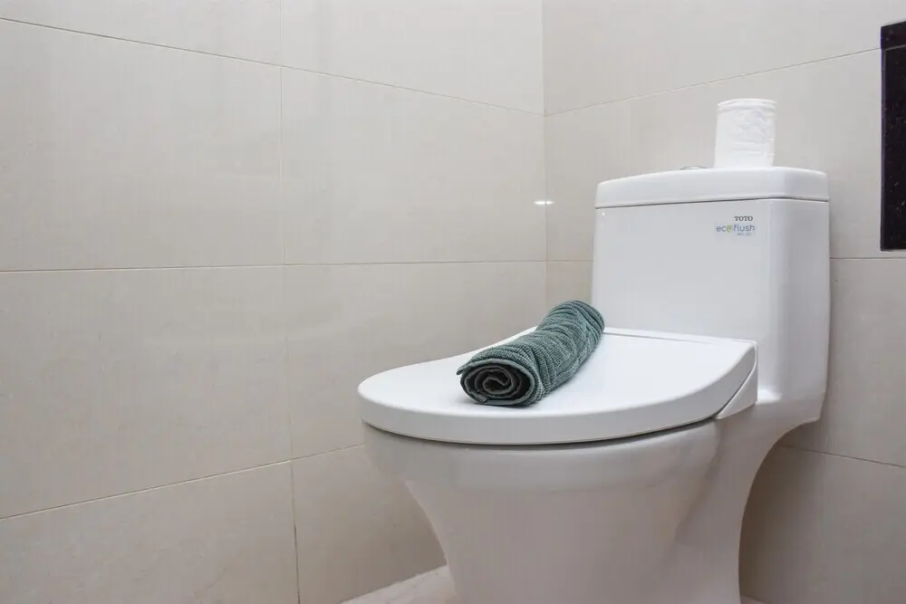 Джакарта: Modern And Comfortable 2Br At The Kensington Royal Suites Apartment