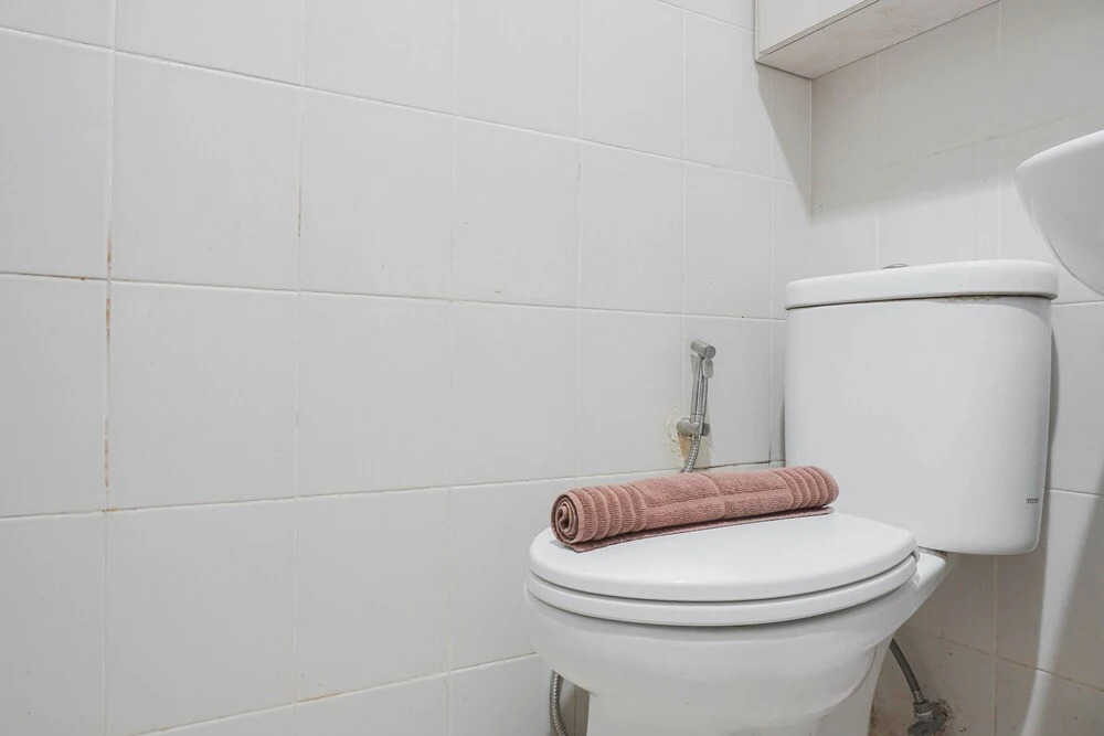 Джакарта: Homey And Relax Studio Apartment At Cervino Village Residence