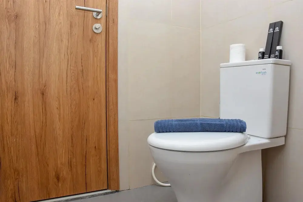 Бекаси: Comfort Studio At Gateway Park Apartment