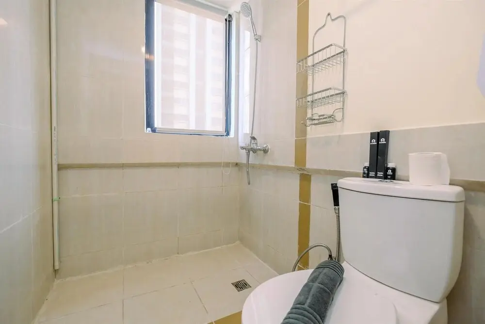 Сибату: Strategic And Comfy 2Br Apartment At Meikarta