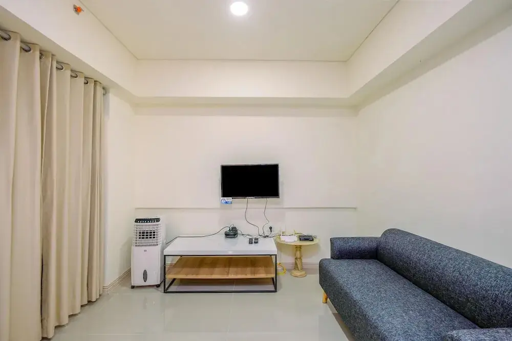 Сибату: Strategic And Comfy 2Br Apartment At Meikarta