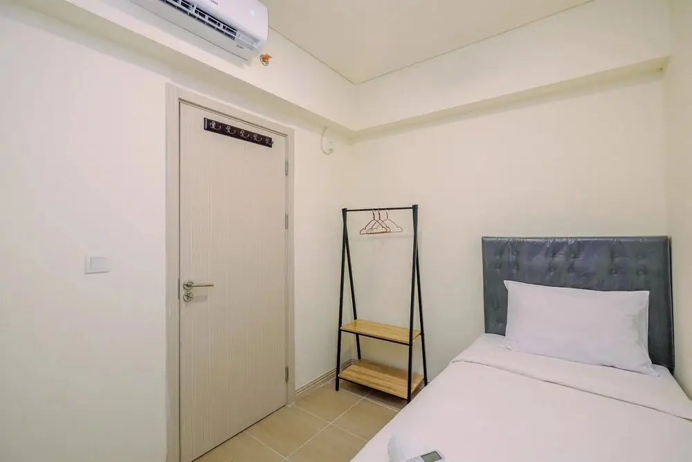 Сибату: Strategic And Comfy 2Br Apartment At Meikarta
