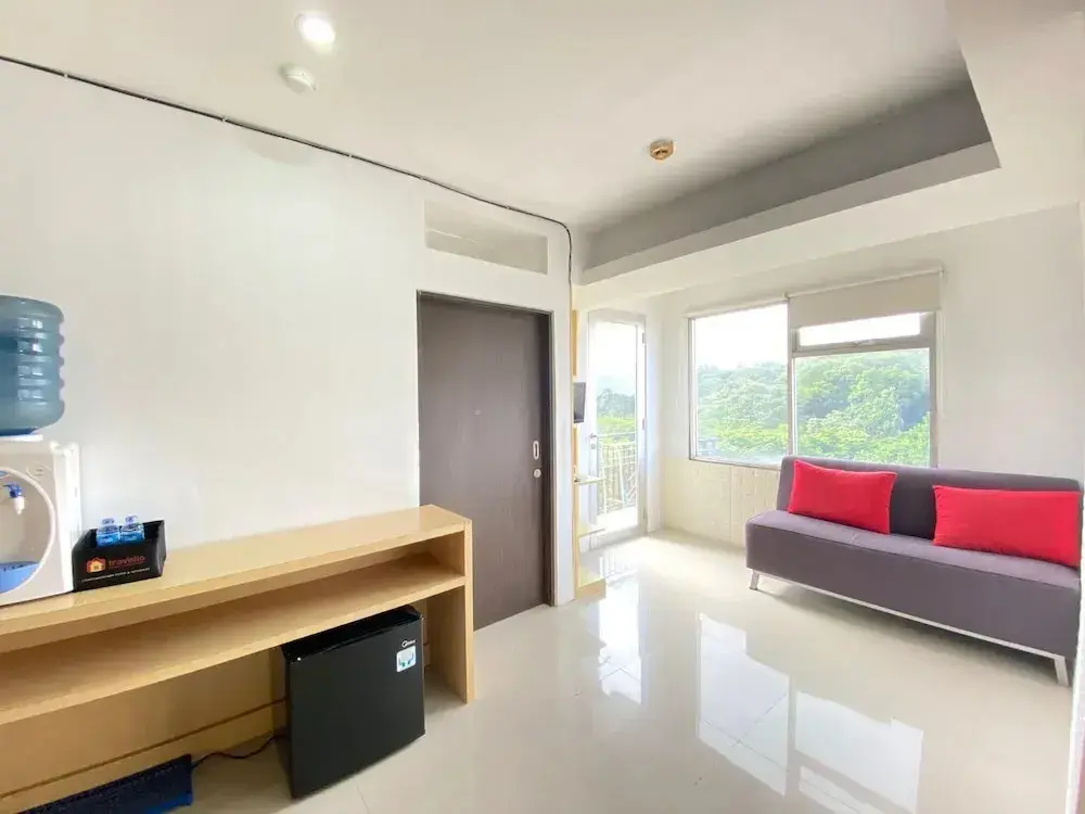 Бандунг: Comfortable 2Br Apartment Ac In Living Room At The Jarrdin Cihampelas
